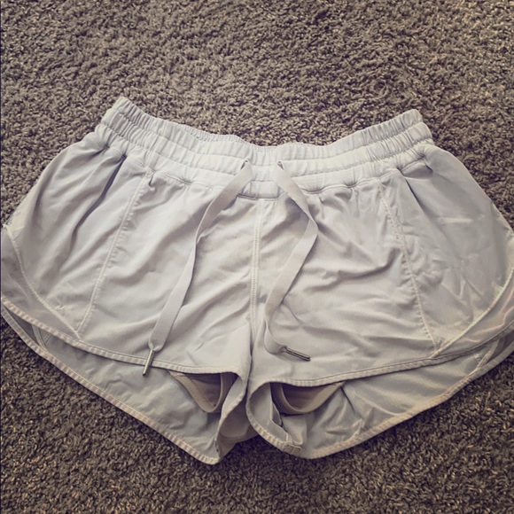 lululemon athletica Pants - LULULEMON HOTTY HOT SHORTS.